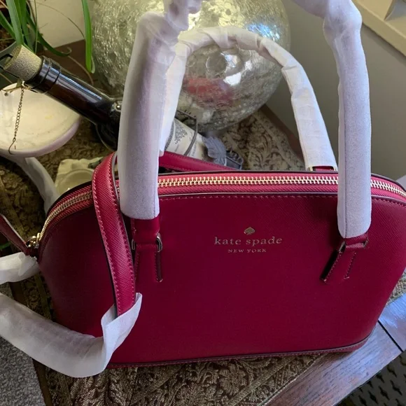 Authentic KATE SPADE leather top zip satchel/crossbody - Picture 13 of 13